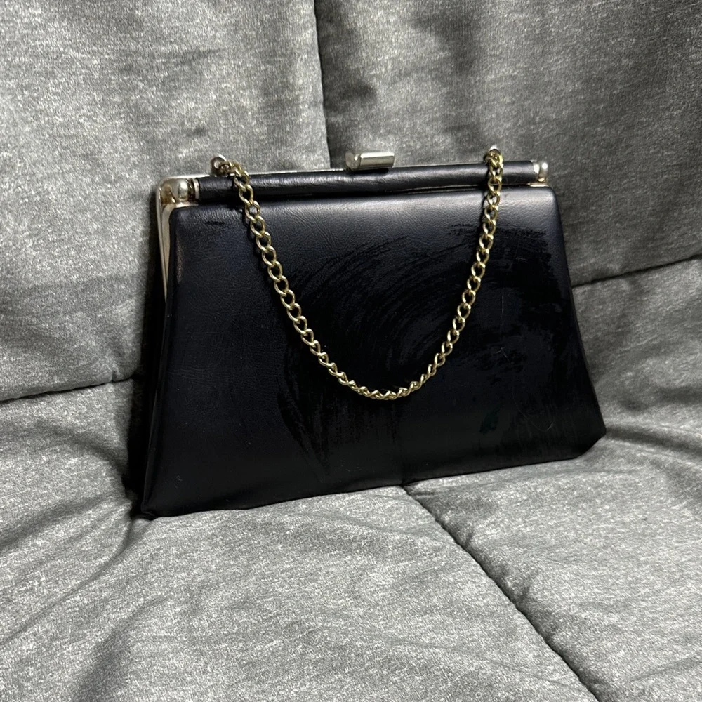 Vintage 1960s Elegant Black Chain‎ Clutch
